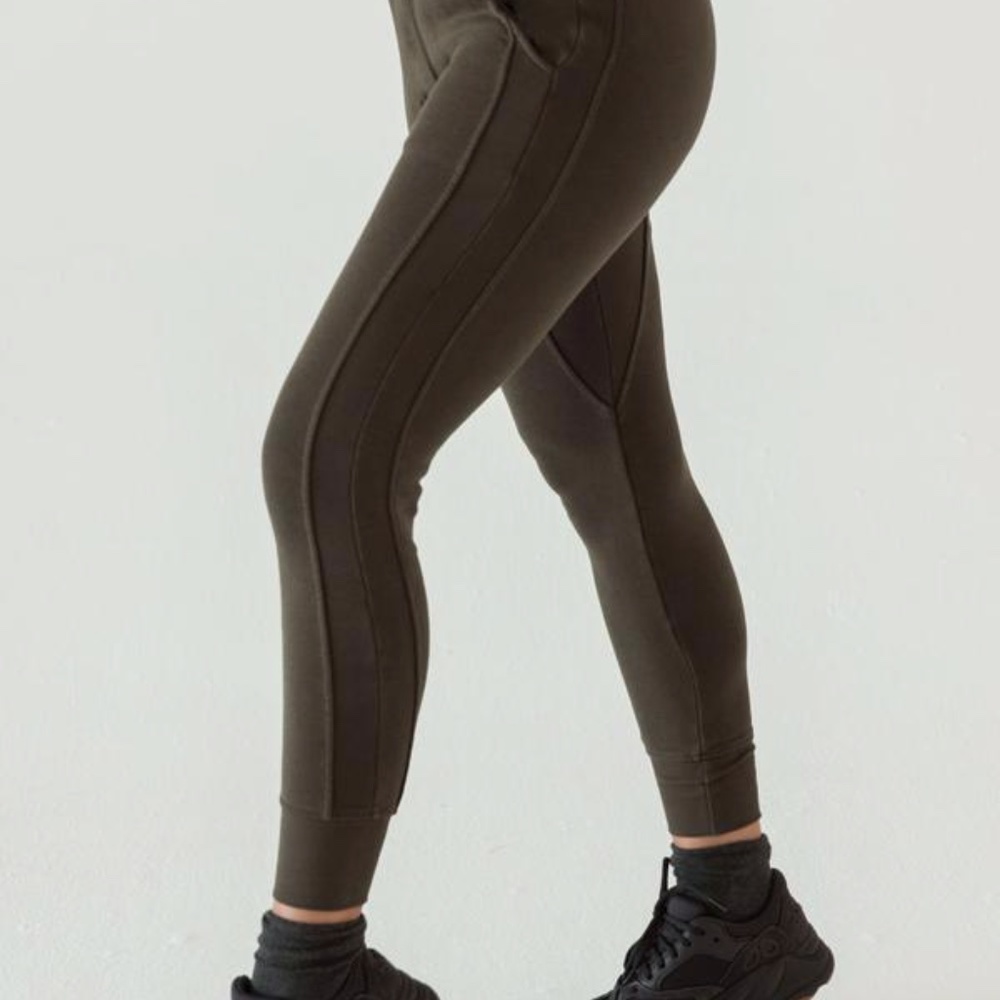 Joah Brown Stadium Jogger